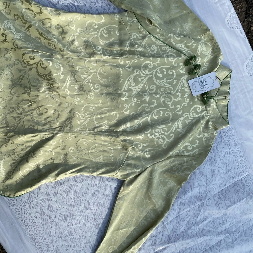 Laogudai Green Silk Chinese Blouse (14/16) - Picture 8 of 10